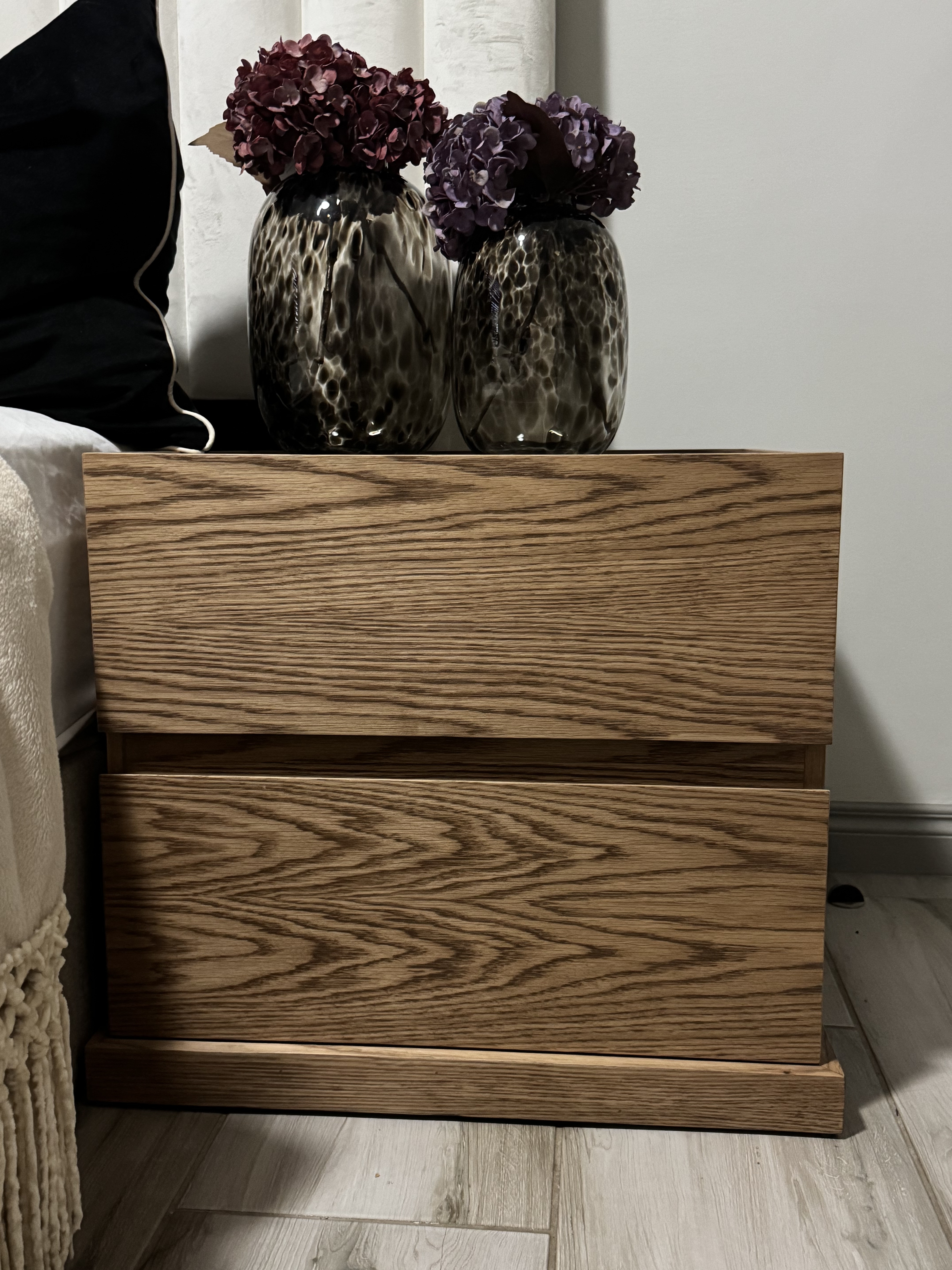 Custom wall-mounted entertainment unit